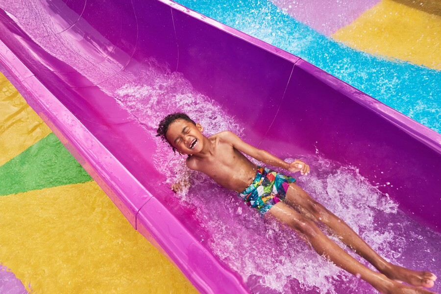 RCI Utopia Wonder Waterslides 1.jpg.JPG